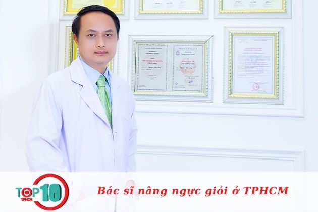 Bác sĩ phẫu thuật nâng ngực giỏi tại TPHCM| Nguồn: Bác sĩ Nguyễn Tiến Huy