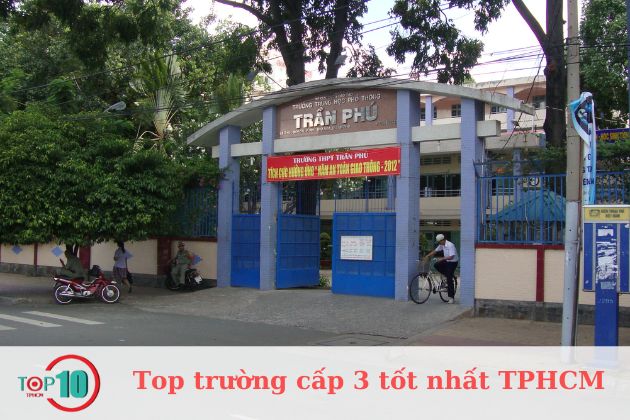 Trường THPT Trần Phú 