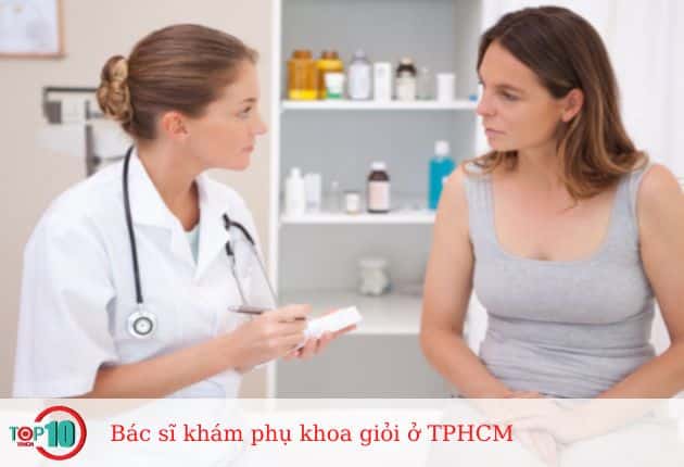 Bác sĩ khám phụ khoa