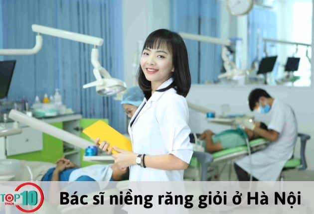 Bs.CKI Vũ Bích Diệp có nụ cười rất xinh đẹp khiến khách hàng yêu thích