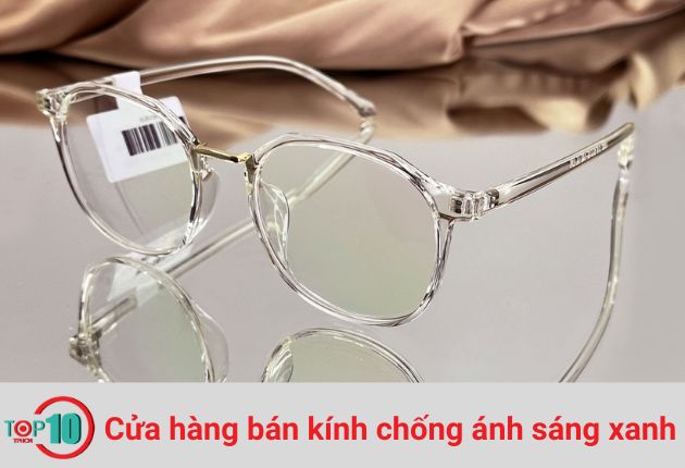 Mắt kính HMK là tiệm cắt kính phong cách, có nhiều loại tròng chống ánh sáng xanh siêu chất lượng