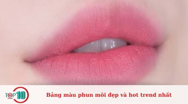 Phun môi màu hồng baby