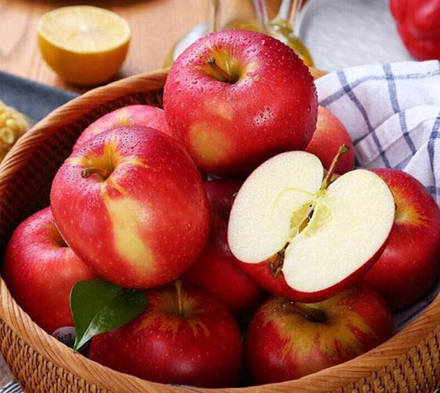 Hình ảnh rổ đựng táo thơm ngon bổ dưỡng