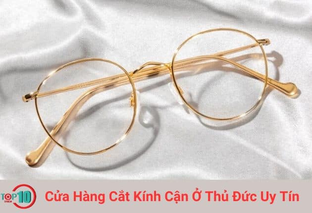 Cửa Hàng Mắt Kính Titan