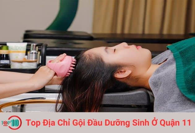 Dịch vụ gội đầu thảo dược dưỡng sinh tại Sugoii Spa & Beauty | Nguồn: Sugoii Spa & Beauty