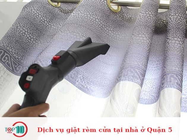 Dịch vụ giặt rèm cửa tại nhà ở Quận 5