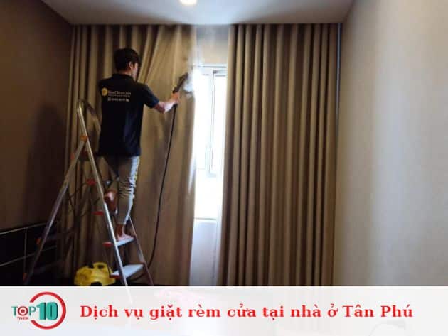 Dịch vụ giặt rèm cửa tại nhà ở Tân Phú