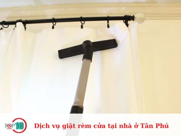 Dịch vụ giặt rèm cửa tại nhà ở Tân Phú