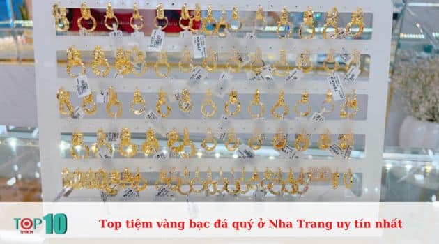 Tiệm Vàng Hùng Yến