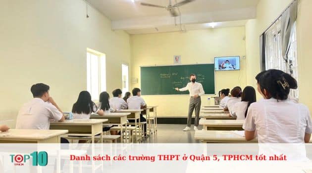Trường THCS - THPT Nguyễn Bỉnh Khiêm