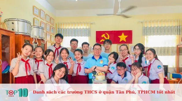 Trường THCS Nguyễn Huệ