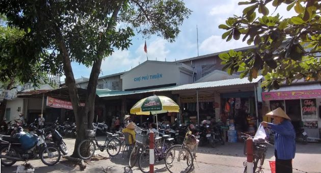 Chợ Phú Thuận