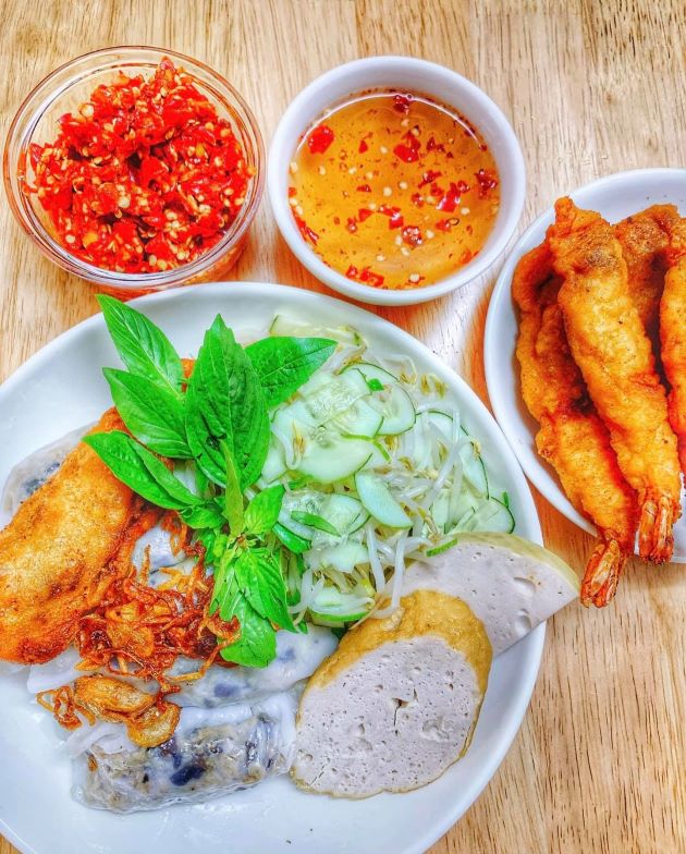 Bánh cuốn ở Quận 4 ngon, giá rẻ