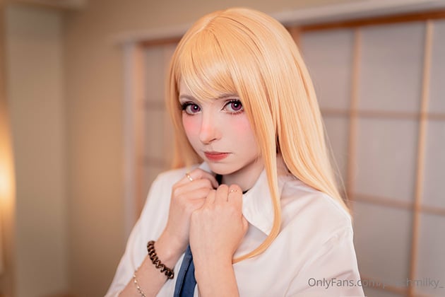 Ngỡ ngàng với phiên bản cosplay nhân vật nữ anime không khác gì bản gốc.