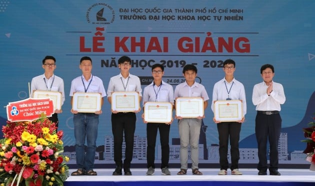 Trường Đh khoa học tự nhiên tp hcm