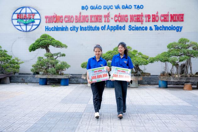 Trường Cao đẳng Kinh tế Công nghệ TPHCM học phí bao nhiêu 2024?