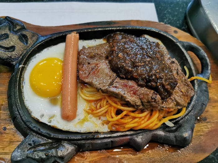 Nhà hàng beefsteak ở quận 5, sài gòn