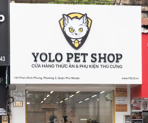 YOLO Pet Shop