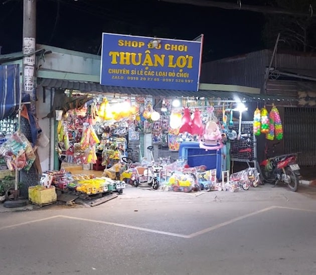 Cửa Hàng Đồ Chơi Thuận Lợi