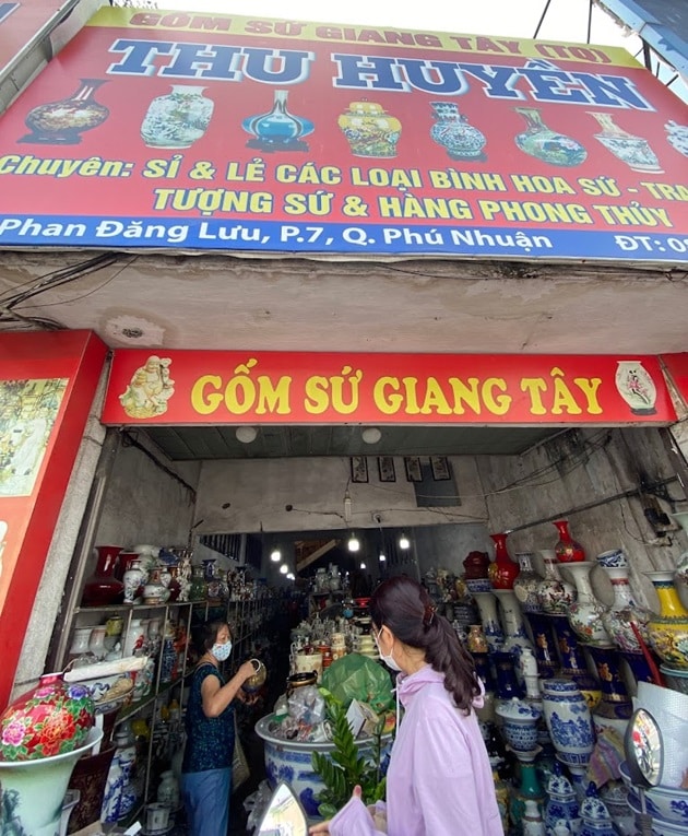 Cửa Hàng Gốm Sứ Giang Tây