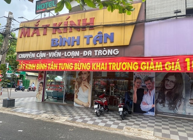 Cửa Hàng Mắt Kính Bình Tân