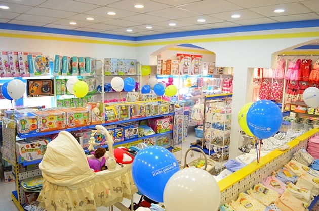 Cửa hàng mẹ và bé Kids Plaza