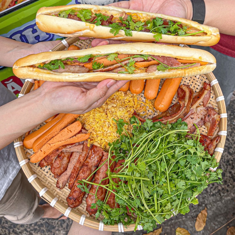 Bánh Mì Que BMQ - Lê Văn Lương