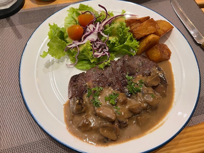 Le Steak được các thực khách đánh giá cao