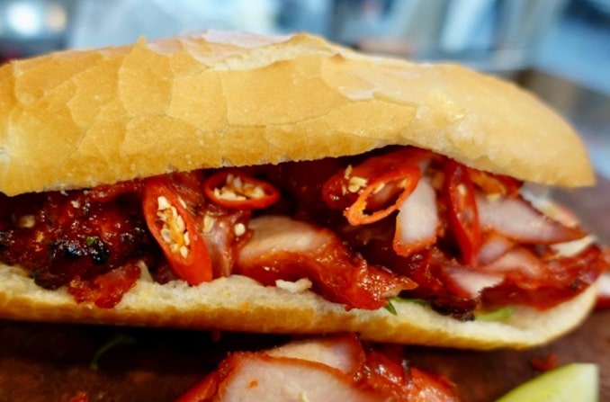 Bánh Mì, Bánh Hỏi Heo Quay