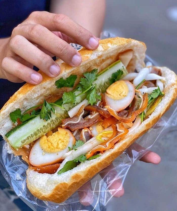 Top quán bánh mì ngon, nổi tiếng nhất ở quận Phú Nhuận