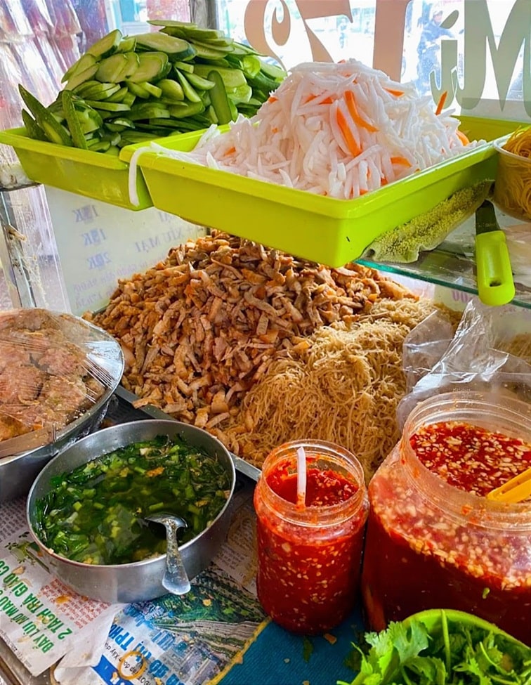 Bánh Mì Bì - 172 Trần Hưng Đạo