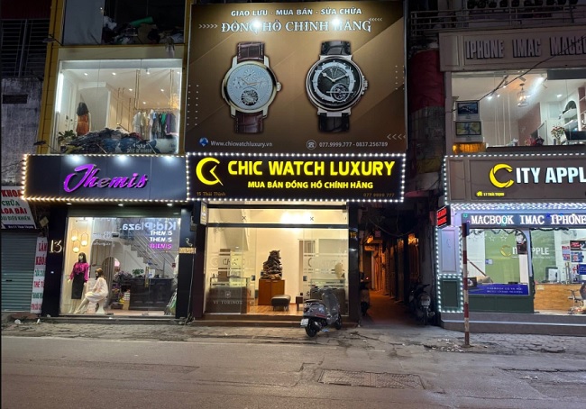 Chic Watch Luxury & Felix Coffee