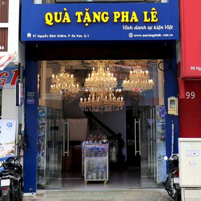 Showroom Quà Tặng Pha Lê