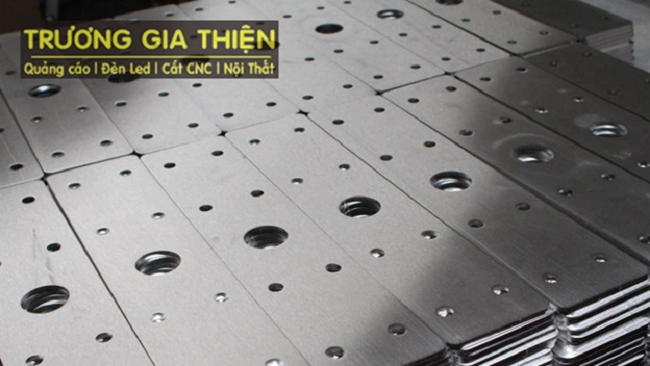 Hệ thống máy hiện đại giúp Trương Gia Thiện thực hiện các đơn hàng có độ chính xác cao