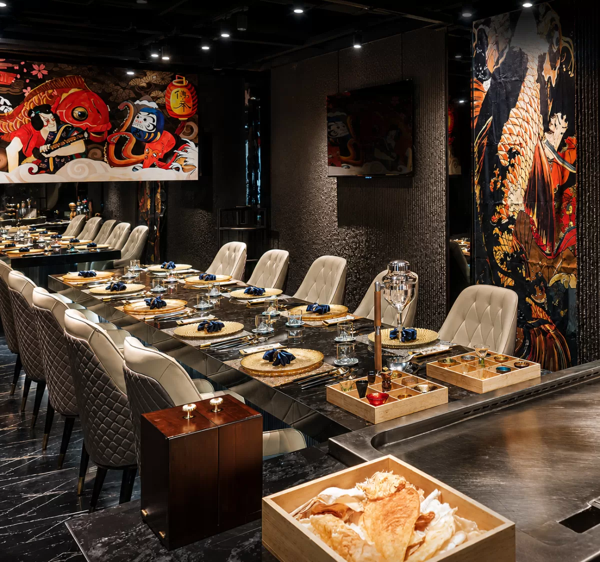 Phòng riêng với bàn Teppan dài tại The Gu, phù hợp nhóm đông